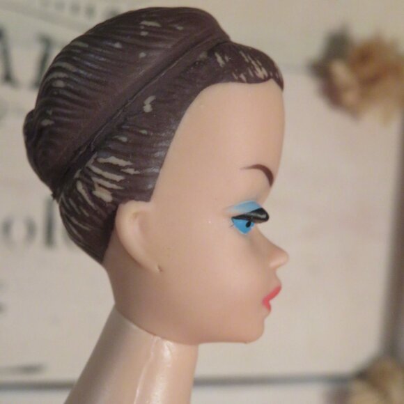 Vintage Barbie Fashion Queen - Picture 3 of 16